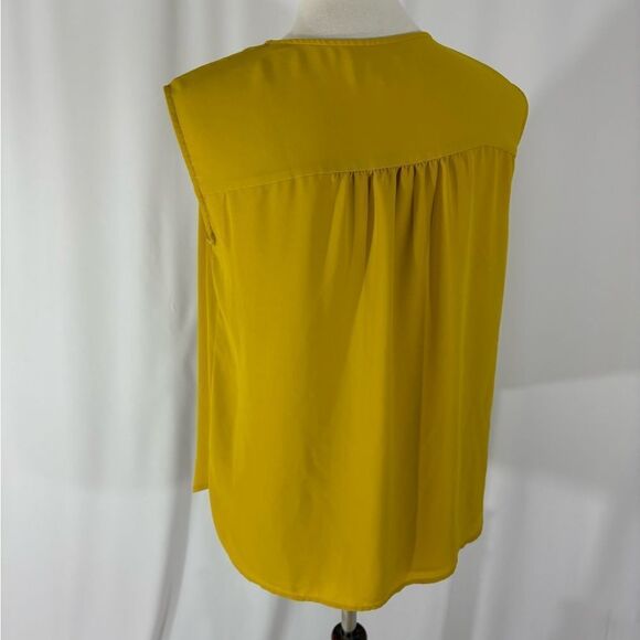 LOFT Mustard Yellow Sleeveless Top - Picture 4 of 6